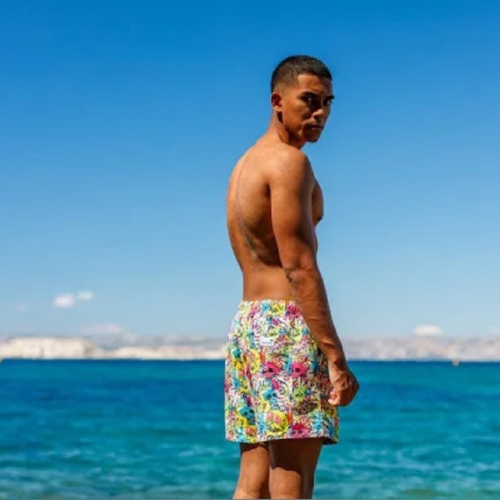 Men’s Boardies Skull Grillz Swim Trunks, Size Medium View 2